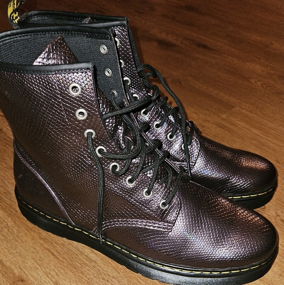 Dr. Martens Other - Dr. Martens Zavala Oxblood Metallic Reptile Emboss Combat men's 12.5